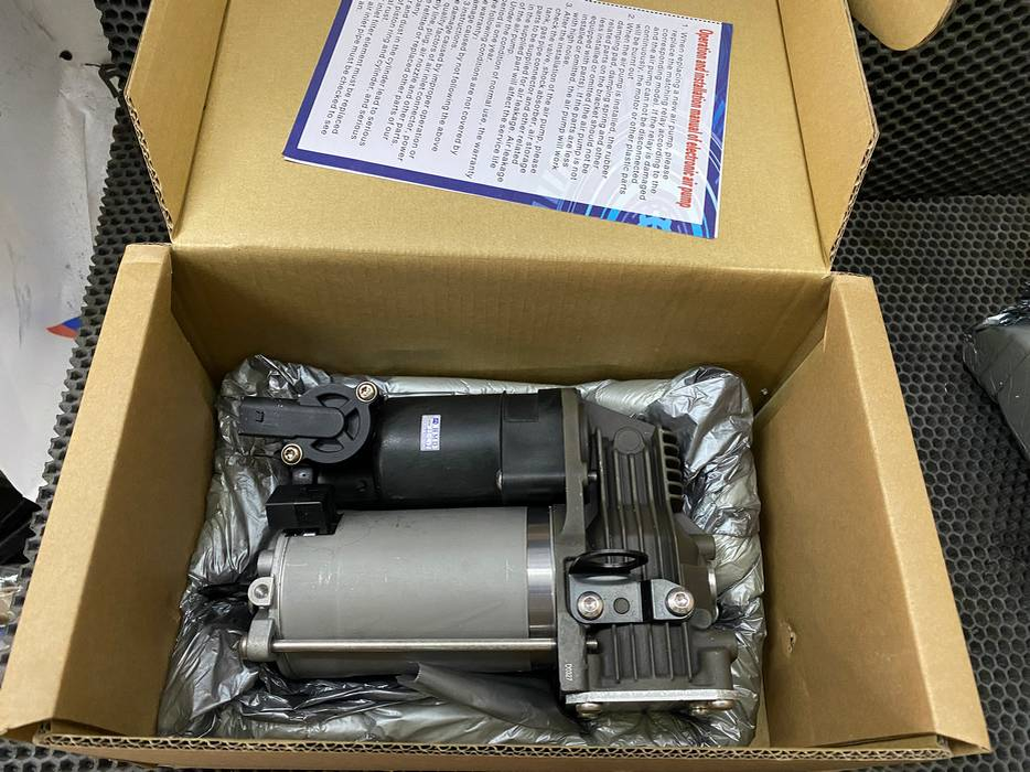 Компрессор пневмоподвески Mercedes A1663200104