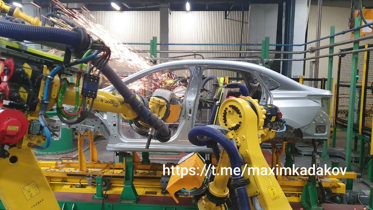 Сварочное производство, отдельное, организовано на том же месте, где когда-то варили кузова "Пятёрки" и Приоры.