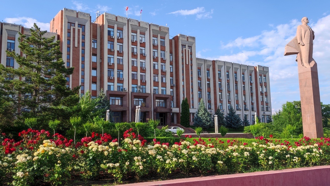    Тирасполь. Здание Верховного Совета. Царьград