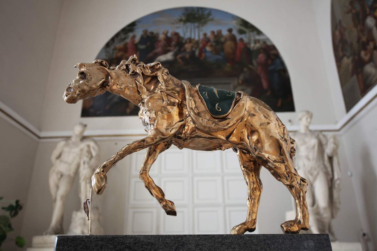 Пресс-служба afisha.ru «Лошадь» Сальвадора Дали