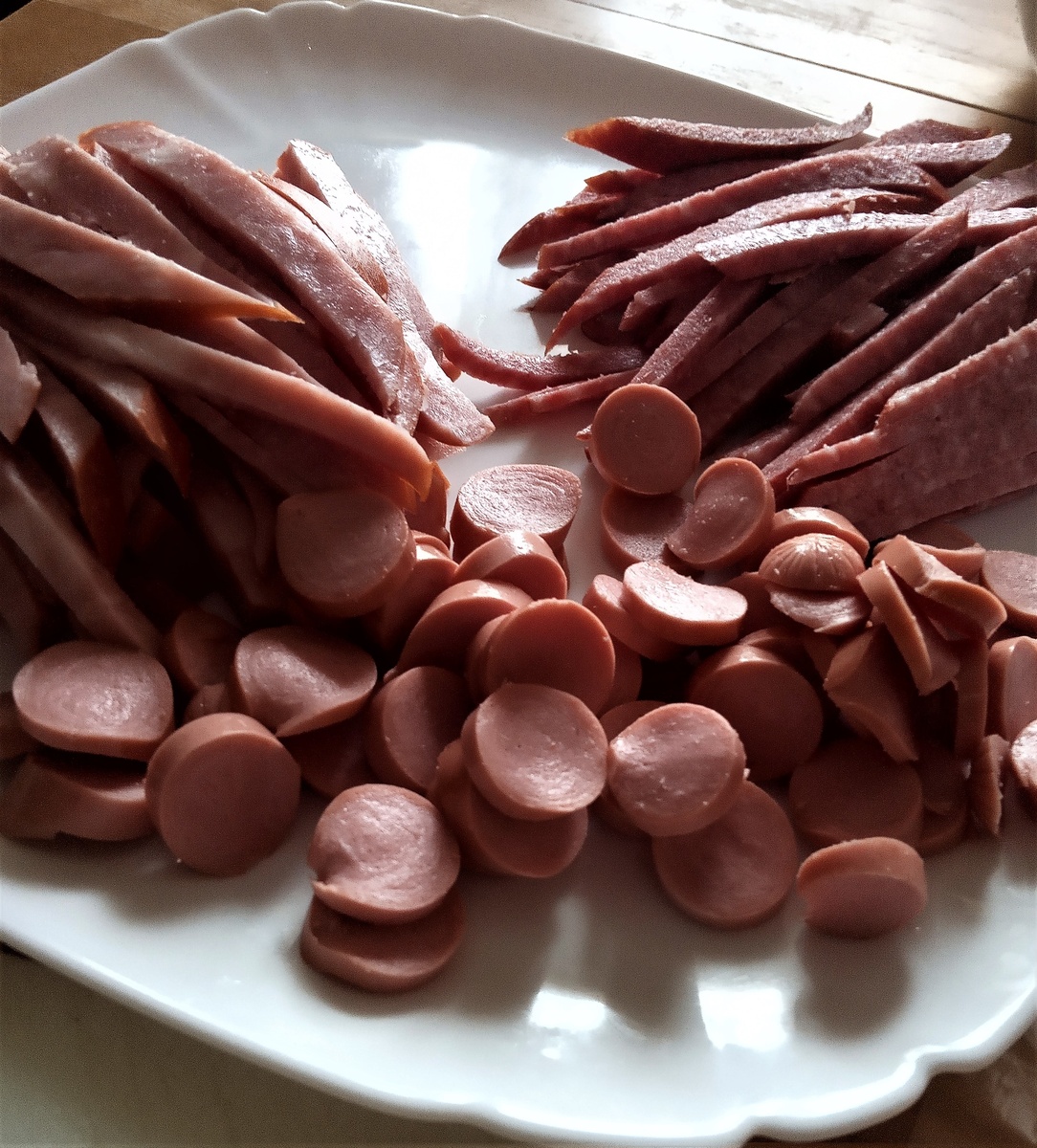    Колбасная нарезка