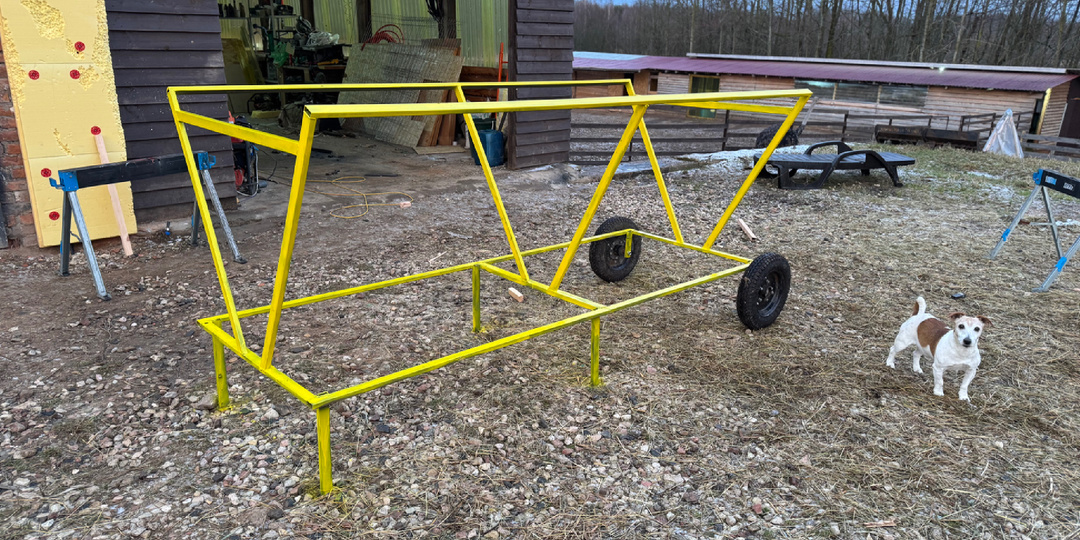 Кормушка для овец под сено !