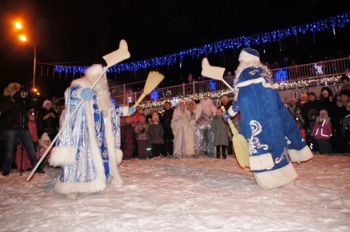    Съезд Дедов Морозов в Ханты-Мансийске.