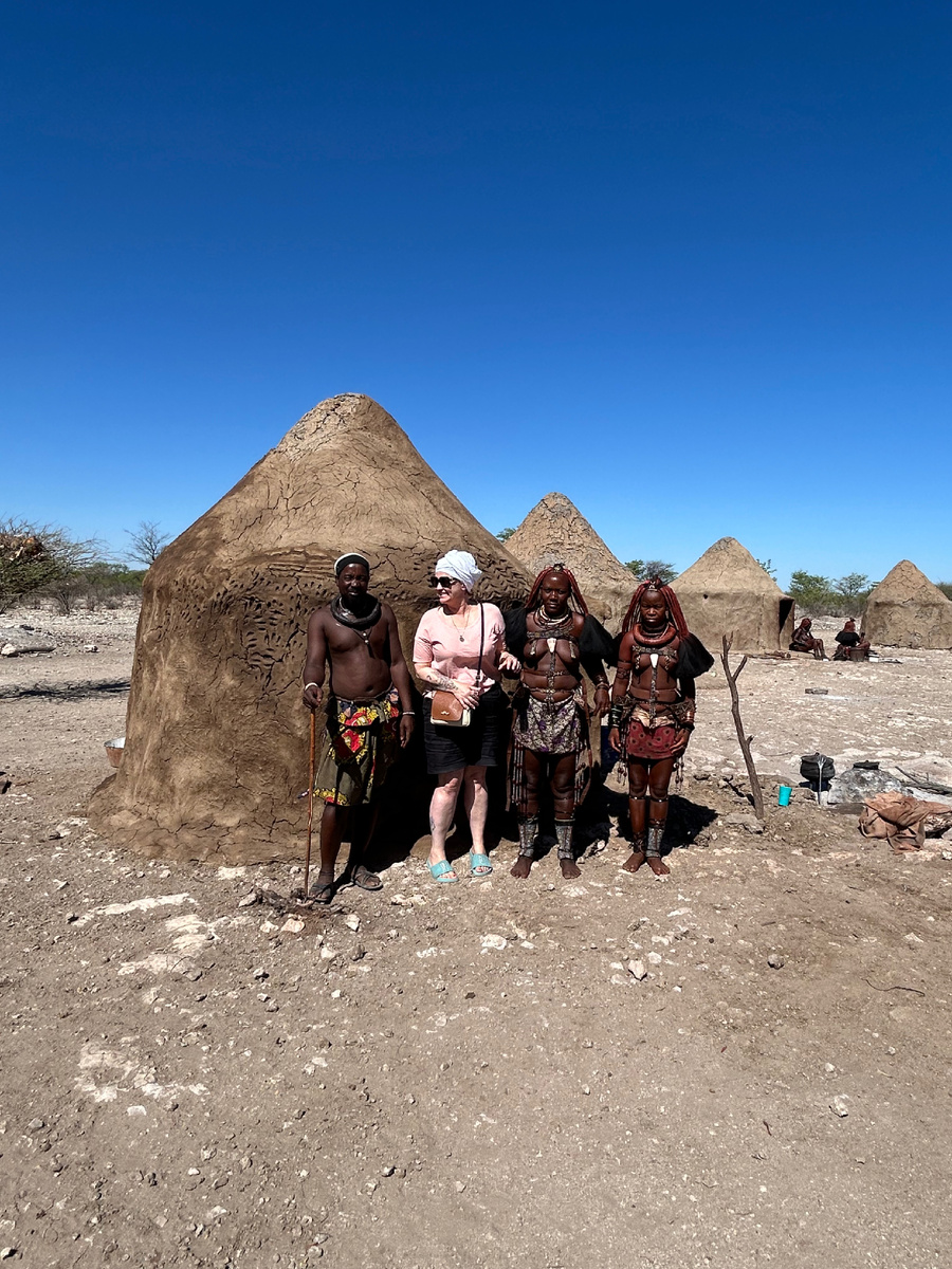 Пару дней под таким солнцем, и я бы сама стала как Химба 