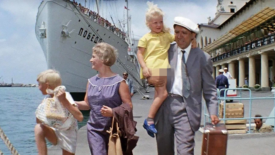 Фото: Кадр из фильма "Бриллиантовая рука", Мосфильм