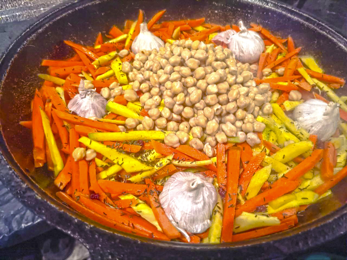 Морковь на месте: и желтая, и красная