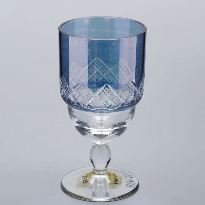 Рюмка из набора «Северное сияние». 1969 год. Стеклозавод «Восстание». Автор Валерия Павловна Самошкина