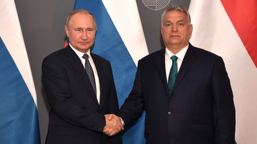    Фото: www.globallookpress.com/Kremlin Pool; 5-tv.ru