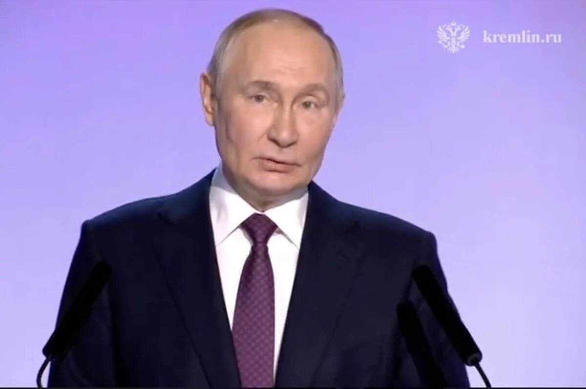    Путин попросил нейросеть найти утку по-пекински в меню на китайском языке