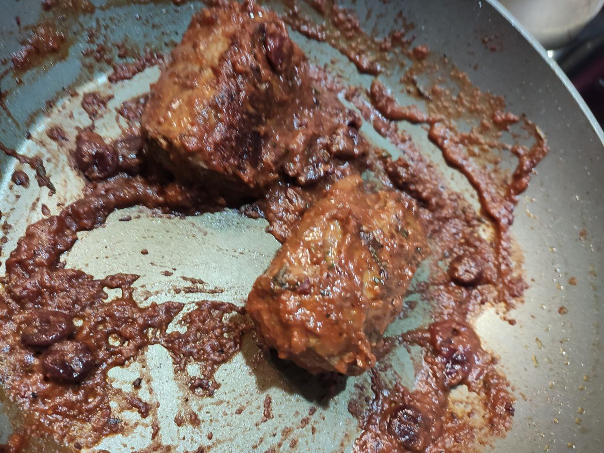 Соус выходит вот так, тк жидкой составляющей в ингридиентах попросту нет