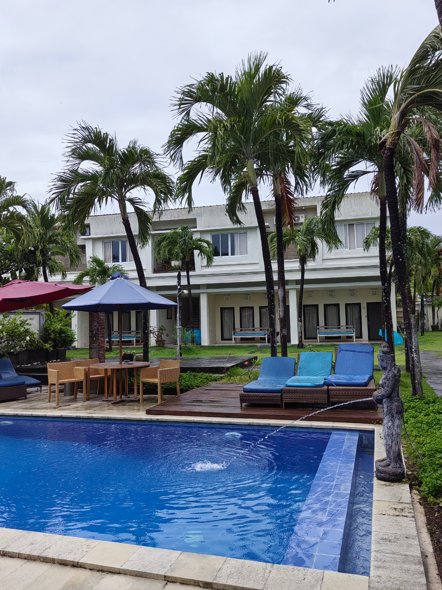 Отель Бриз Бали на Джимбаране