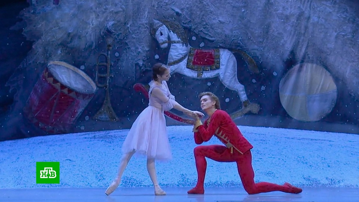    Большой театр обещает бесплатный    онлайн-показ    «Щелкунчика» тем, кому не досталось билетов