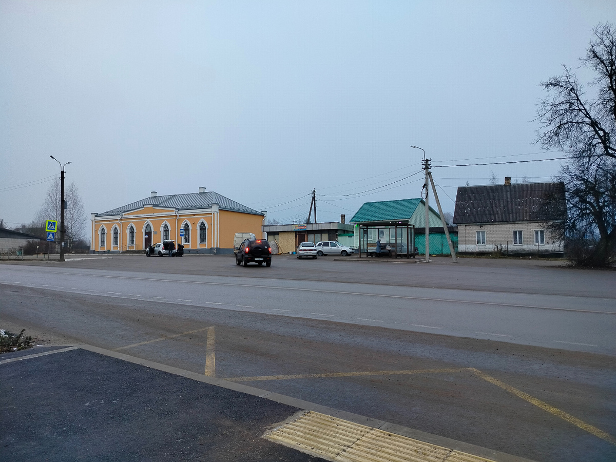 Жду автобус. Мне ехать до конечной