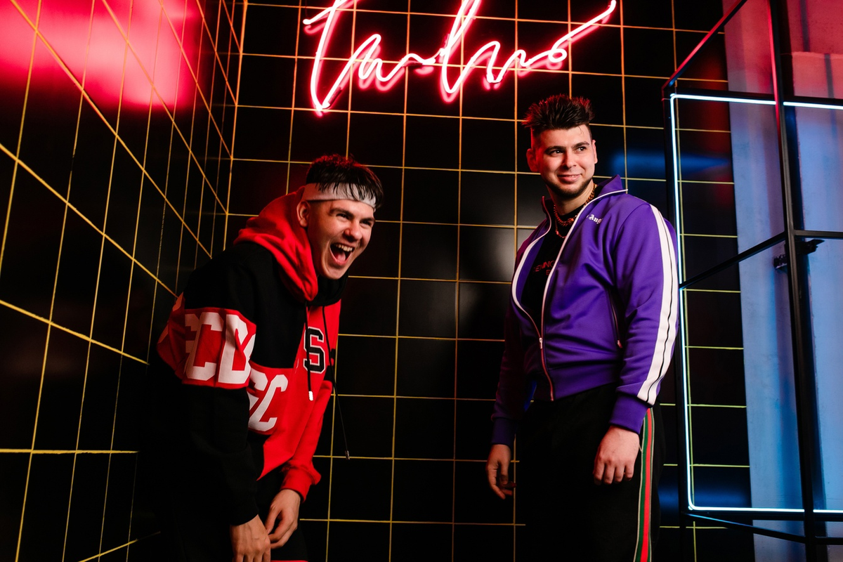 Источник: сообщество GAYAZOV$ BROTHER$ во «ВКонтакте»