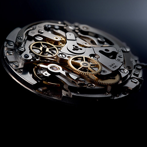 Детализированное изображение внутреннего механизма механических часов