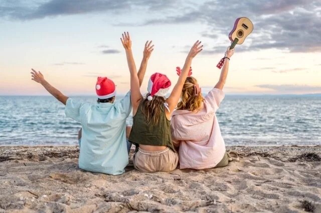    Можно ли взять отпуск перед новогодними праздниками и соединить их?