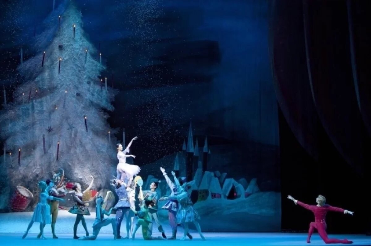    Цена за 4 билета на новогоднего «Щелкунчика» выросла до 1,255 млн рублей