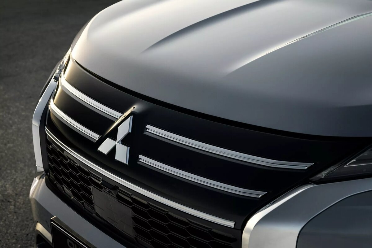 Mitsubishi outlander 2025