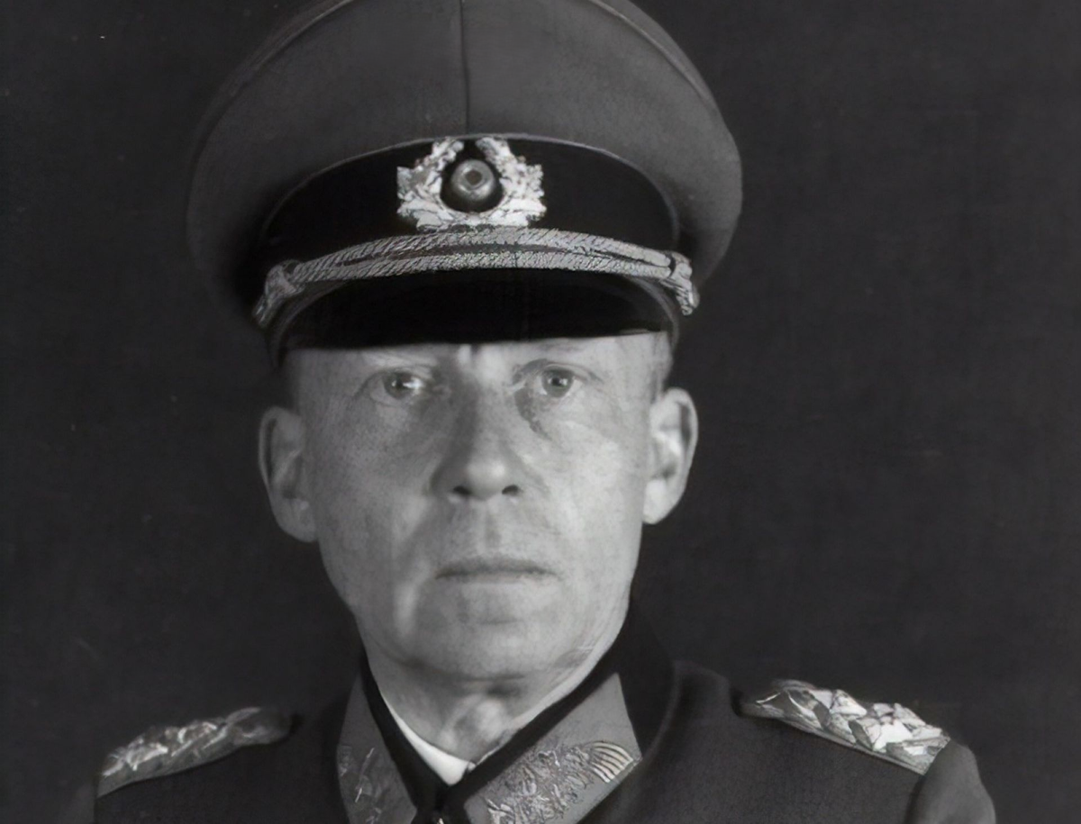 Готхард Карл Федор Хейнрици (нем. Gotthard Carl Fedor Heinrici; 1886—1971) — генерал-полковник (1943).