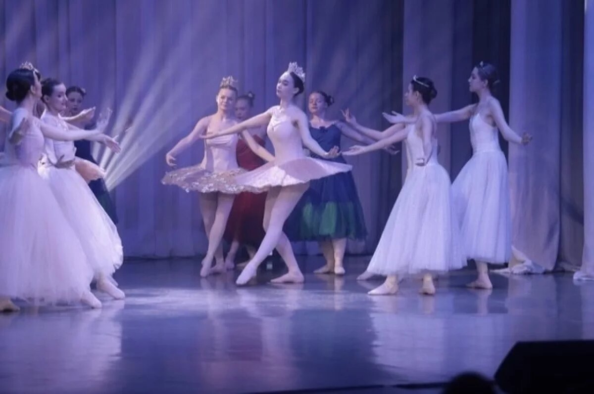    Неизвестный в США угнал трейлер с реквизитом для балета «Щелкунчик»