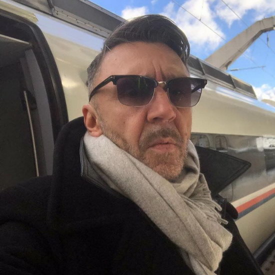     Сергей Шнуров вернул организаторам отмененных концертов 165 млн рублей