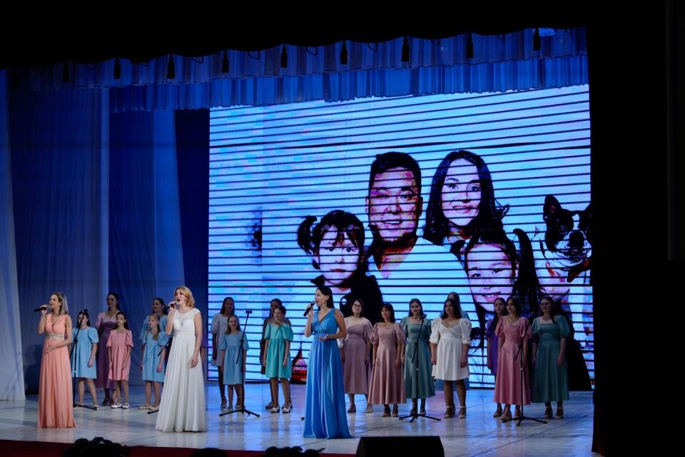    Церемония закрытия Года семьи в Республике Алтай. Источник: Андрей Сороко/"Толк"