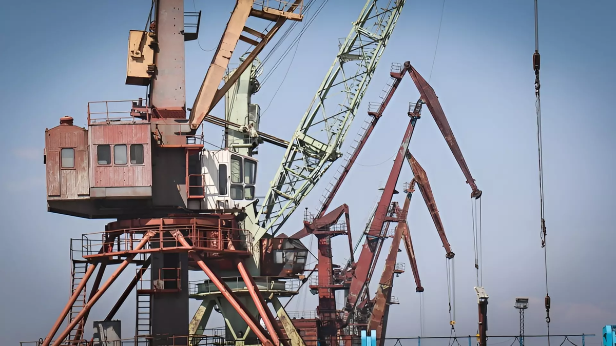 Фото: 1MI. Грузовой порт