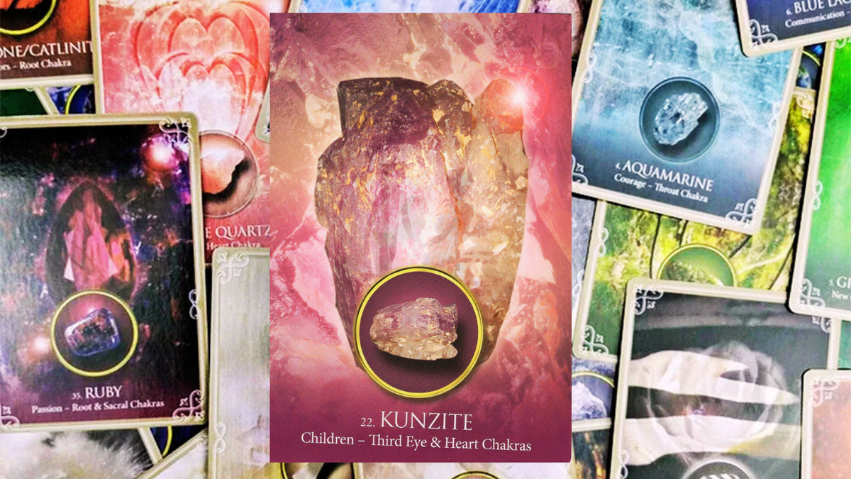 KUNZITE. Photo «Eternal Crystals Oracle» by Jade-Sky. 