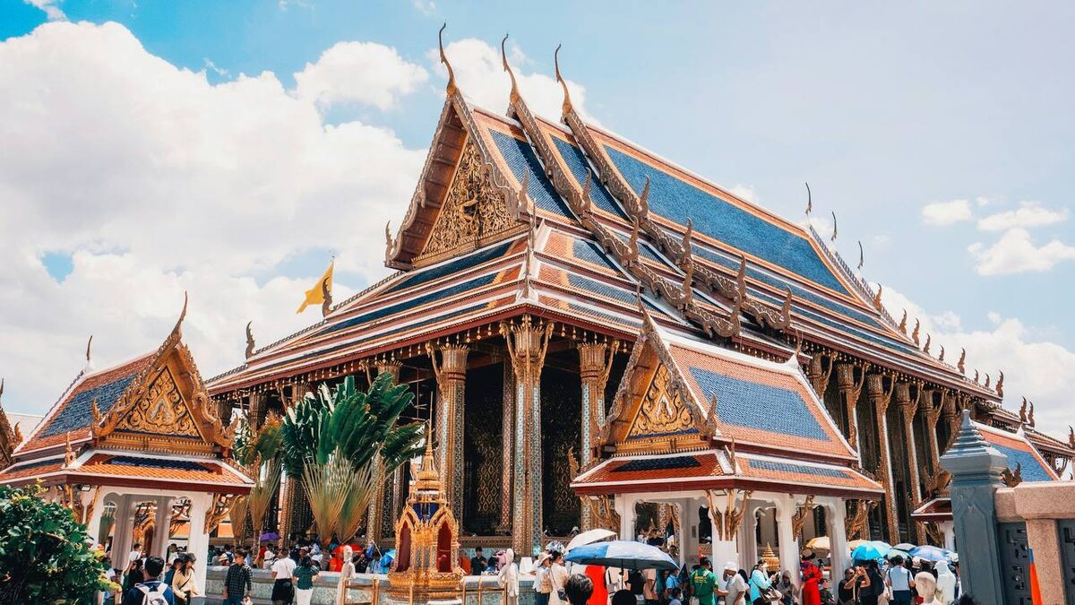 The Grand Palace (Phra Borom Maharatchawang)
