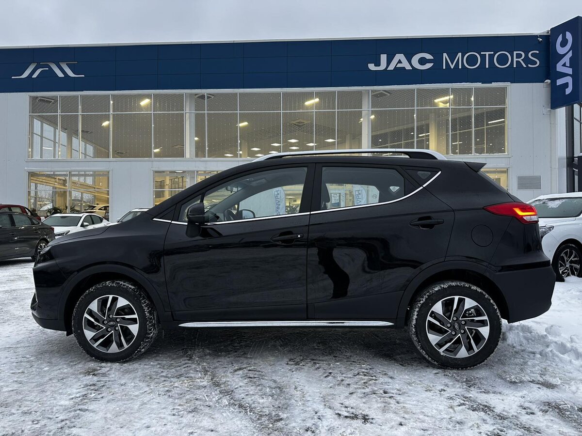 Габариты авто 4345 х 1765 х 1640 мм 