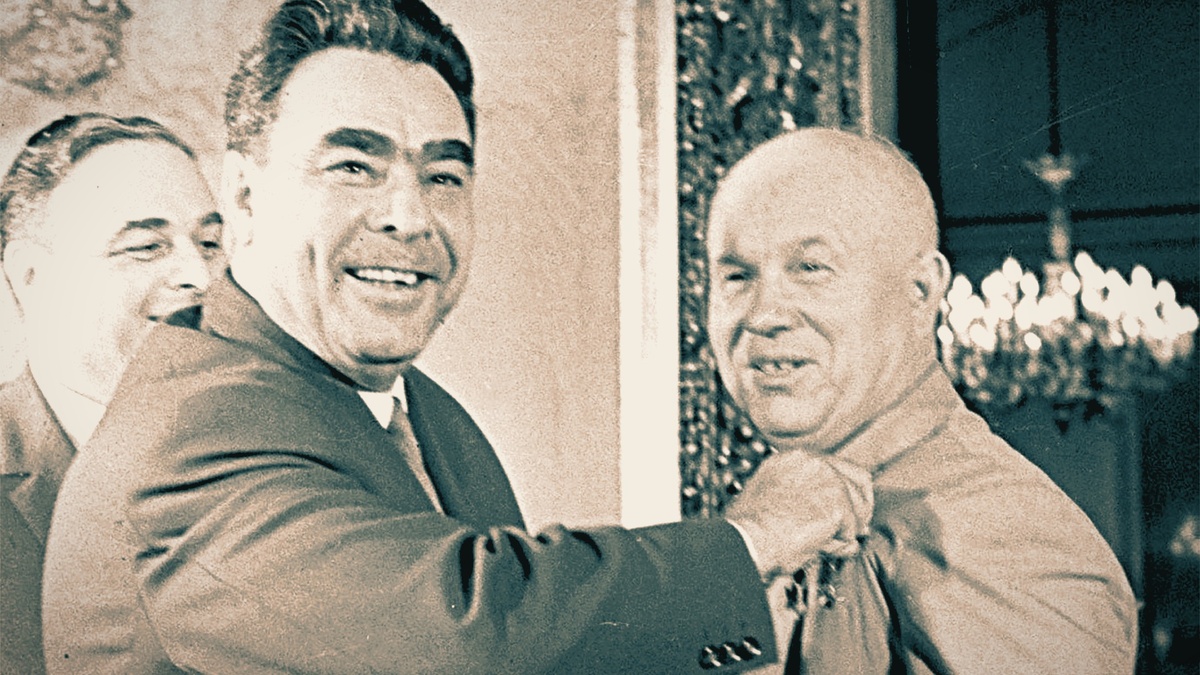 Л.И. Брежнев и Н.С. Хрущев