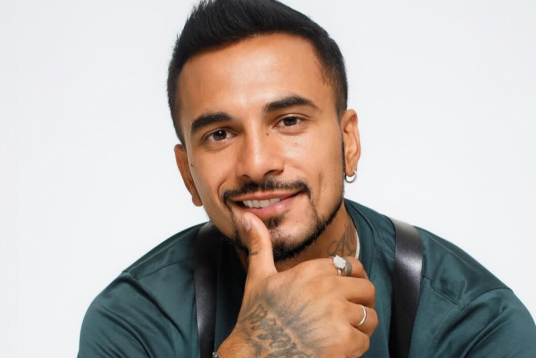     Натан показал эмоциональный фрагмент клипа «Не святой», вызвав бурную реакцию блогеров