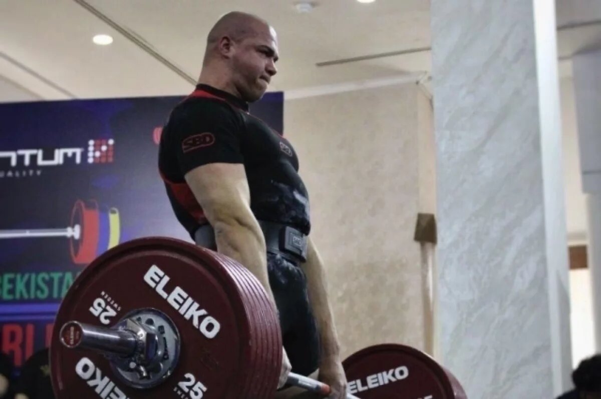    Брянец Тимофей Кэрпушор завоевал серебро чемпионата Азии по пауэрлифтингу