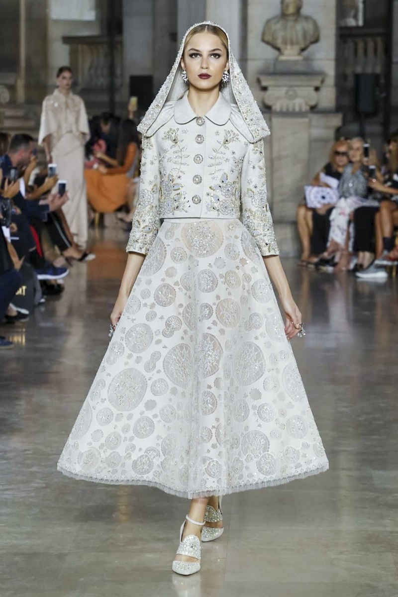 Georges Hobeika Fall/Winter 2016−2017 Couture