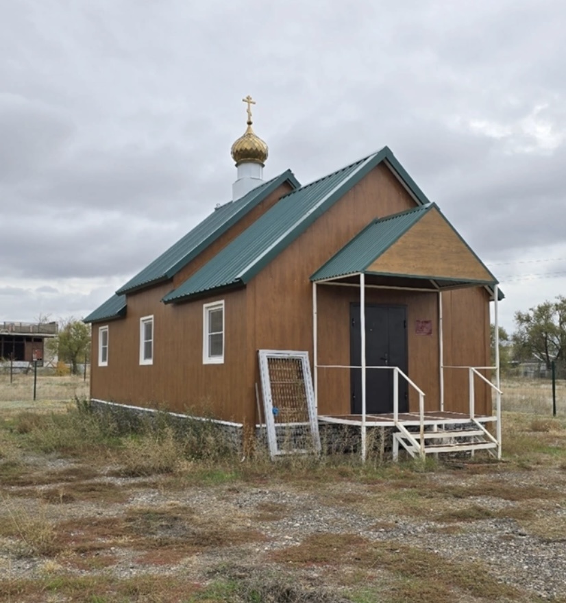 Храм Серафима Саровского построили, но двор облагородить забыли