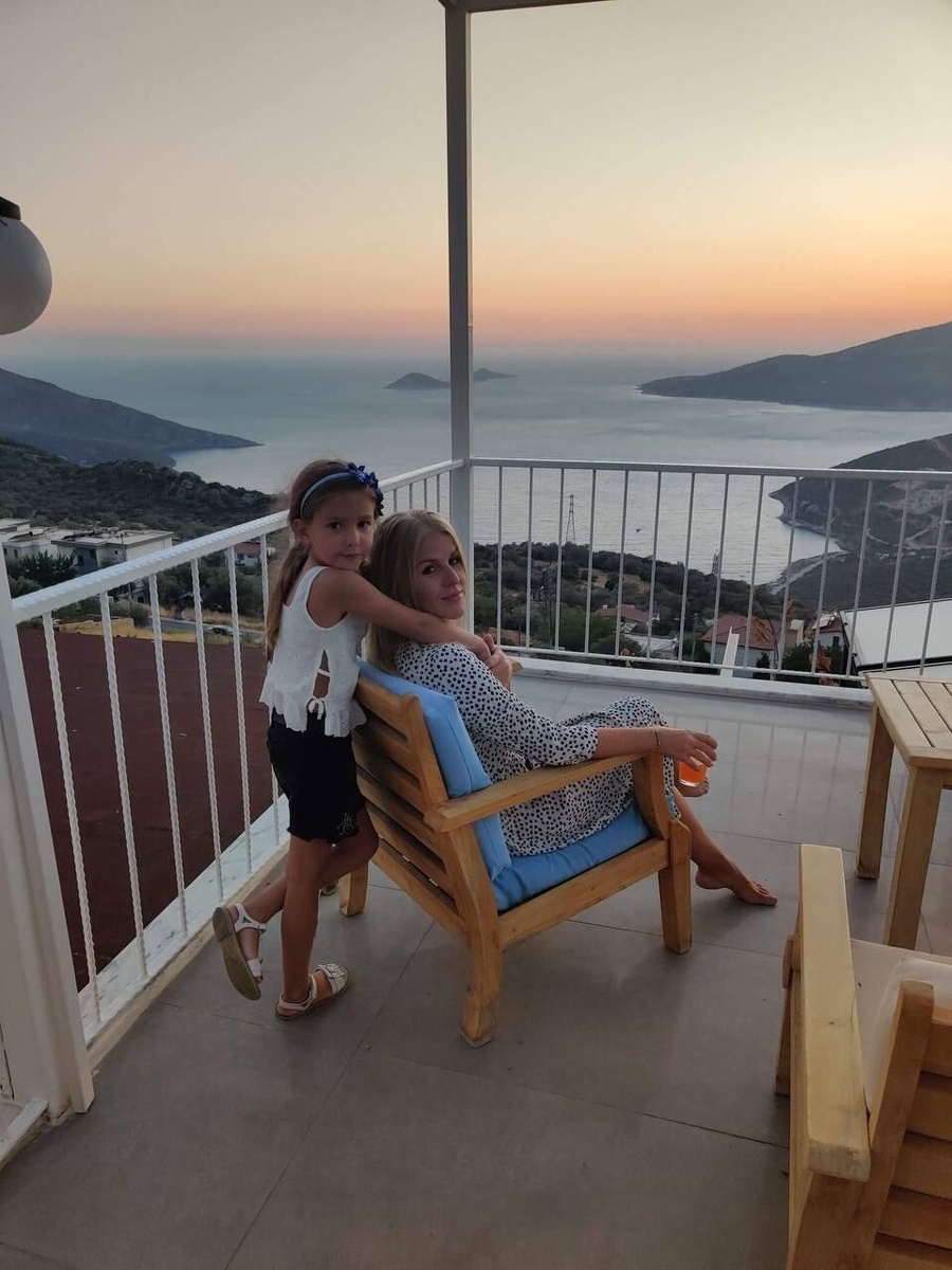 Наталья с дочкой Настей 