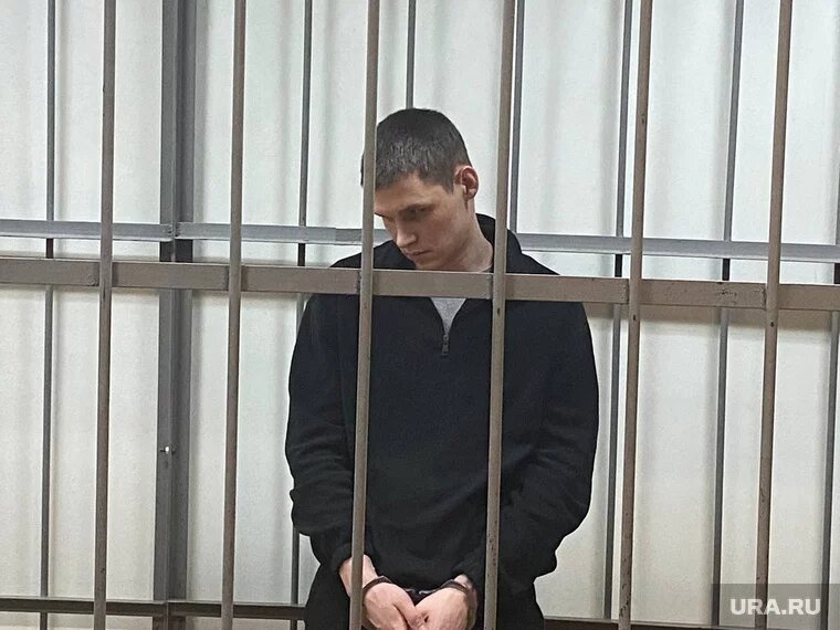 Зелев опустил голову, услышав приговор. Фото: Павел Сидоров © URA.RU