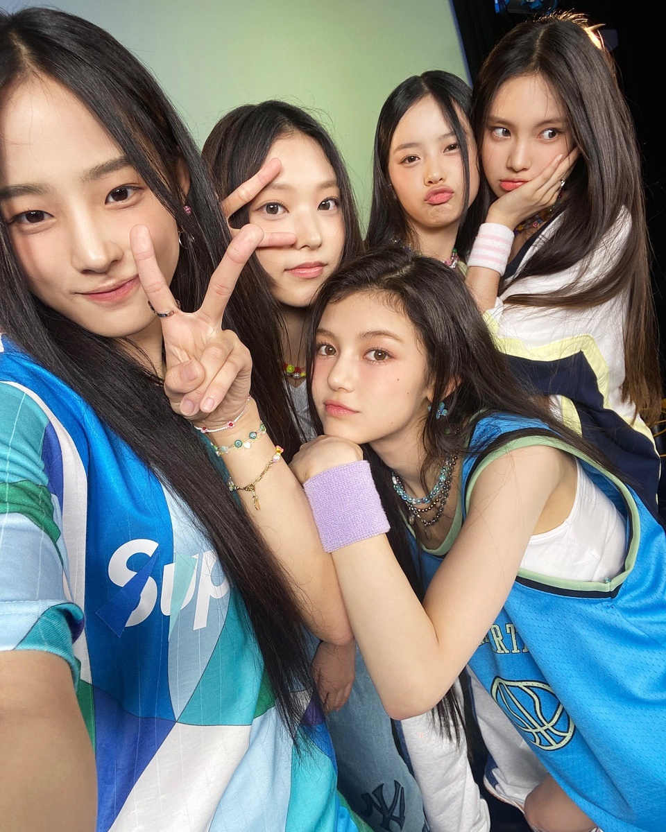    NewJeansСоцсети