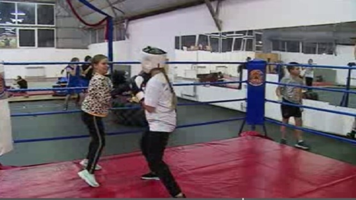    В Курске при храме Дмитрия Солунского действует клуб "Знаменский"