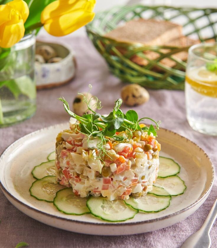 Оливье по-царски с креветками