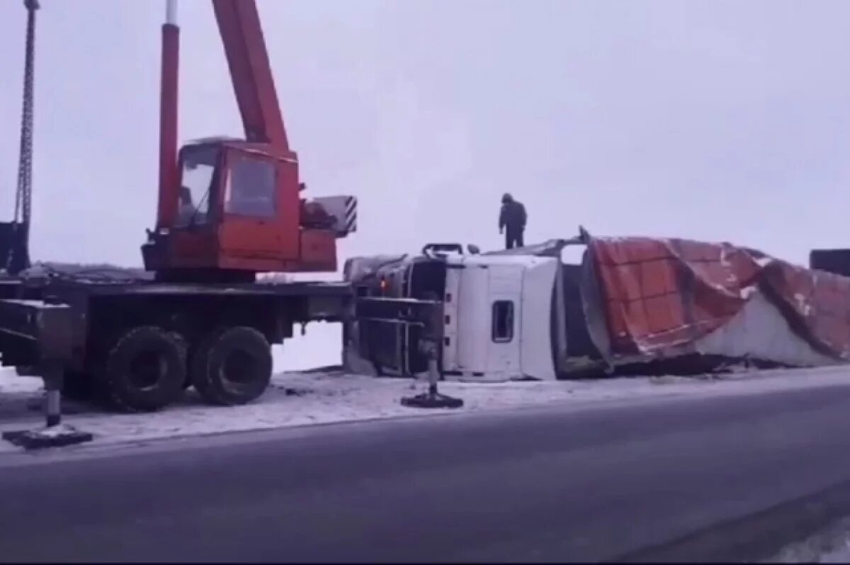    На трассе М-5 в Башкирии образовался затор на 4 часа