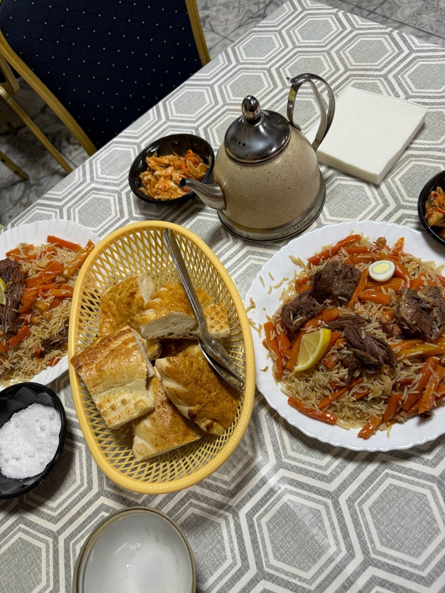 Тут уже видно, какая барская тарелка. А это порция на одного!