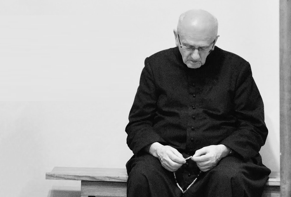 Мариан Рейчел вёл борьбу с демонами. (Фото: i.ytimg.com).