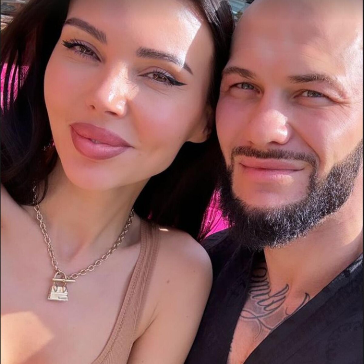    Оксана Самойлова и Джиган соцсети