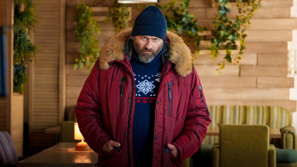 Михаил Пореченков в роли Виктора Громова по прозвищу Мясник. Источник фото: https://www.kino-teatr.ru/kino/movie/ros/181517/foto/1674737/