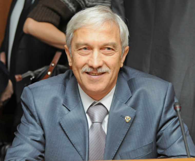 Первым председателем только что созданной КСП стал главный финансист области Альфред Галимов
Фото: URA.RU