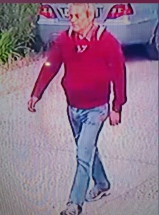 Андрей Юрьевич Белоусов в день пропажи. Фото с камер (из общего доступа в интернете).