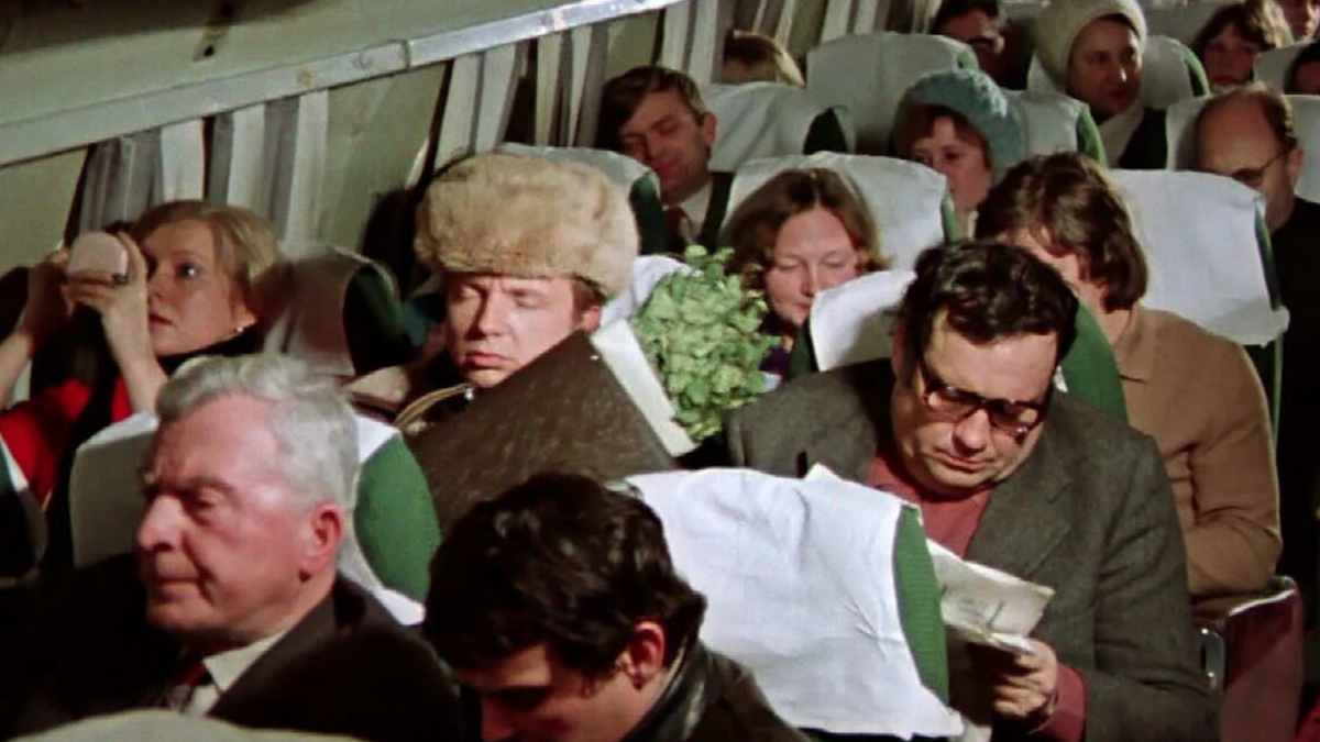 Кадр из фильма "Ирония судьбы..."