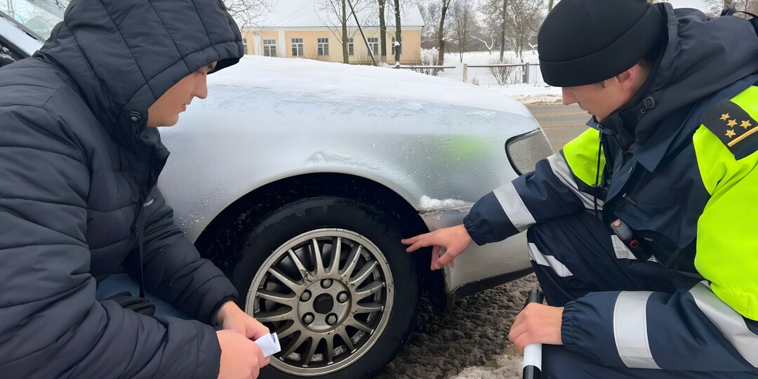 «На СТО шины качают неправильно»: Гаишник поделился, какое давление в шинах должно быть зимой, чтобы машина держалась на скользкой дороге