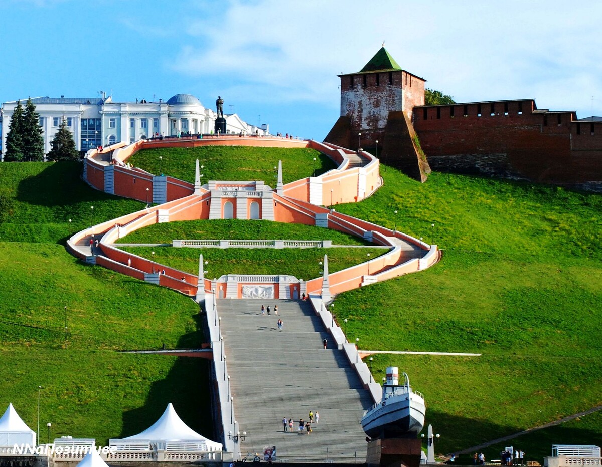 Чкаловская лестница